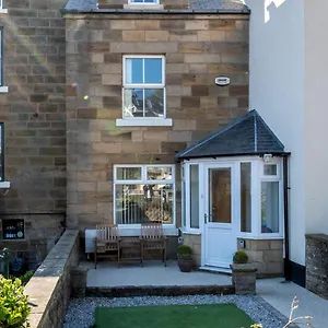  Holiday home Clematis United Kingdom